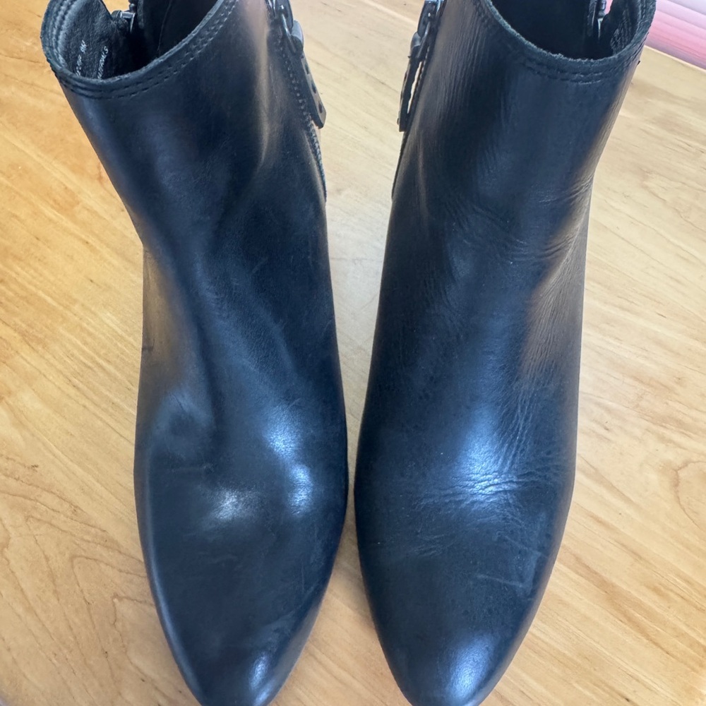 FRYE JUDITH Womens Sz 9 Double Zip Black Ankle Boots Like New MAKE FAIR OFFER - Picture 3 of 11